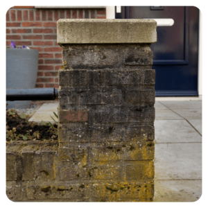 Vieze gevels met aanslag